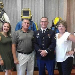 Meet your Posher, Robin